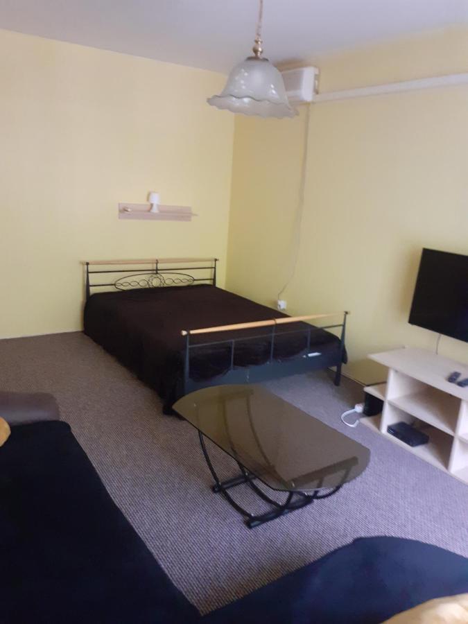 Jókai Apartman Békéscsaba Esterno foto
